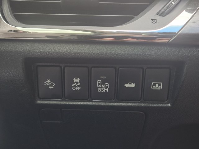 Used 2016 Toyota Avalon Limited w/ Protection Package FWD image 23