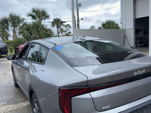 Used 2025 Kia K4 FWD image 9