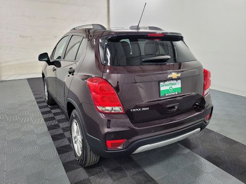 Used 2022 Chevrolet Trax LT w/ Driver Confidence Package AWD/4WD image 5
