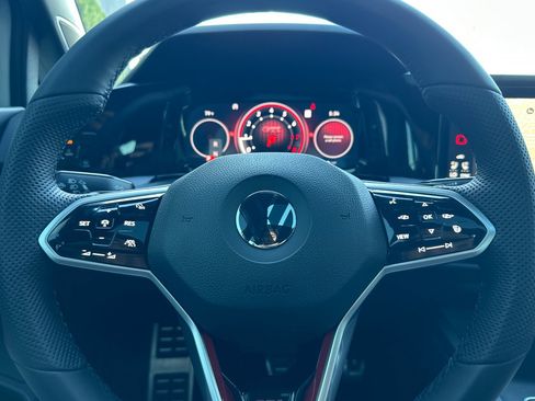 Certified 2022 Volkswagen GTI Autobahn image 24