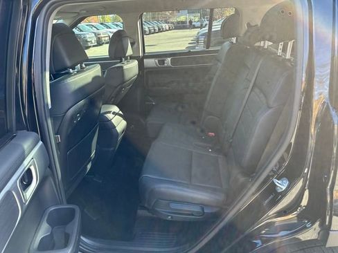 Certified 2025 Hyundai Santa Fe Limited image 21