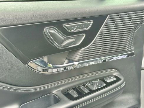 Used 2021 Lincoln Corsair Sport Utility 4D image 27