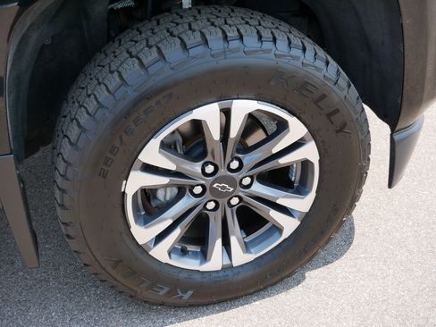 Used 2017 Chevrolet Colorado Z71 AWD/4WD image 15