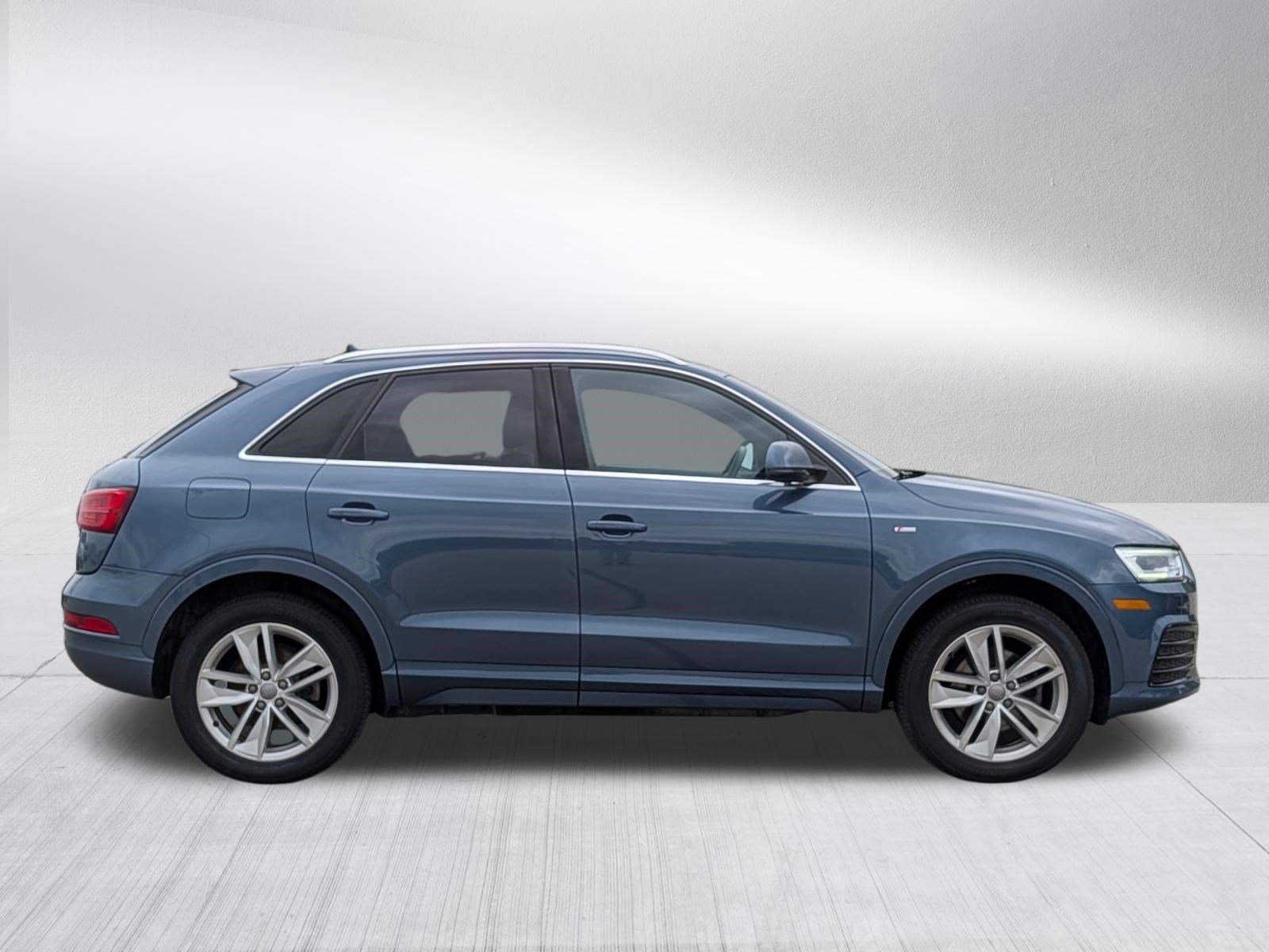 Used 2018 Audi Q3 2.0T Premium Plus AWD/4WD image 8