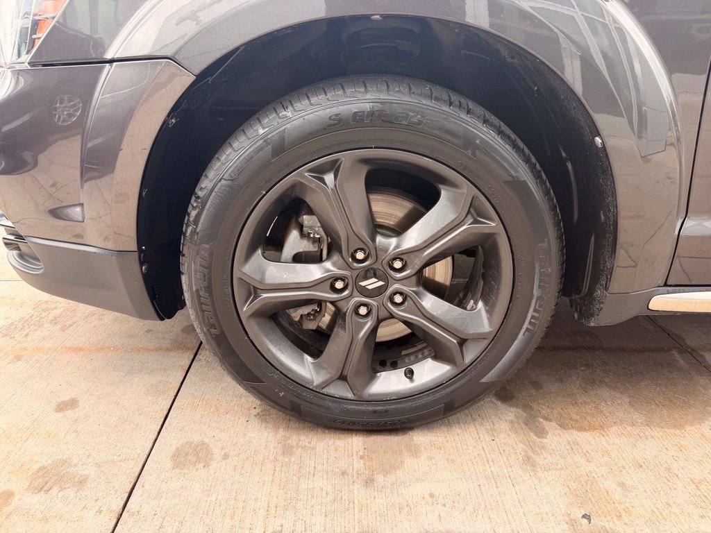 Used 2018 Dodge Journey Crossroad w/ Navigation Group AWD/4WD image 15