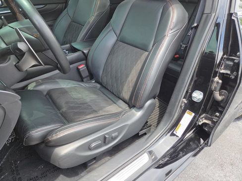 Used 2023 Nissan Maxima SR w/ Sport Mat Group FWD image 23