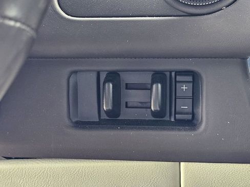 Used 2020 Lincoln Navigator Black Label w/ Cargo Convenience Package image 26