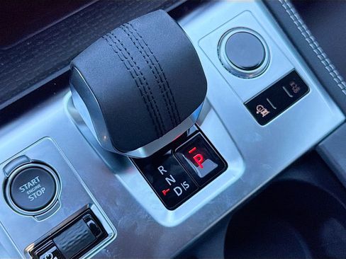 New 2026 Jaguar F-PACE R-Dynamic S image 28