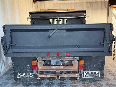 Used 2004 GMC Sierra 3500 W/T w/ Heavy-Duty Power Package image 17