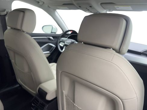 Used 2022 Audi Q3 2.0T Premium w/ Convenience Package image 42