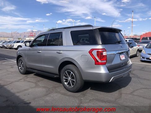 Used 2020 Ford Expedition XLT RWD image 5