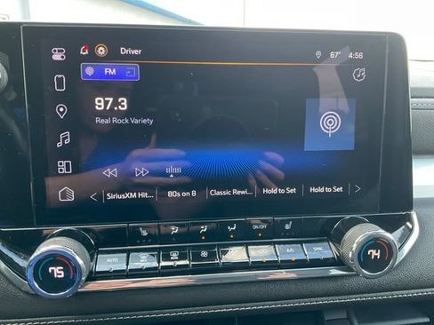 Used 2023 Chevrolet Colorado LT w/ LT Convenience Package III AWD/4WD image 5