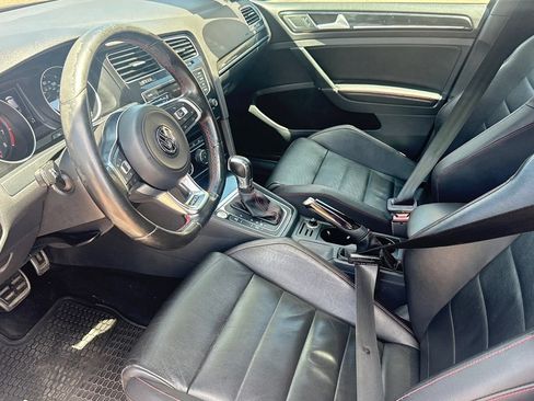 Used 2016 Volkswagen GTI SE FWD image 9