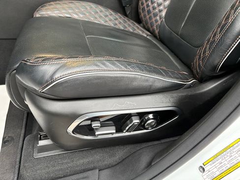 Used 2022 Jeep Grand Cherokee Summit w/ Luxury Tech Group V image 13