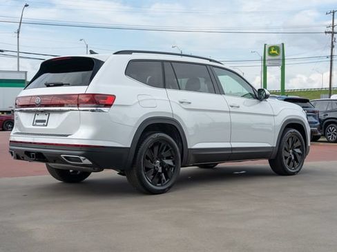 New 2026 Volkswagen Atlas SE FWD image 6