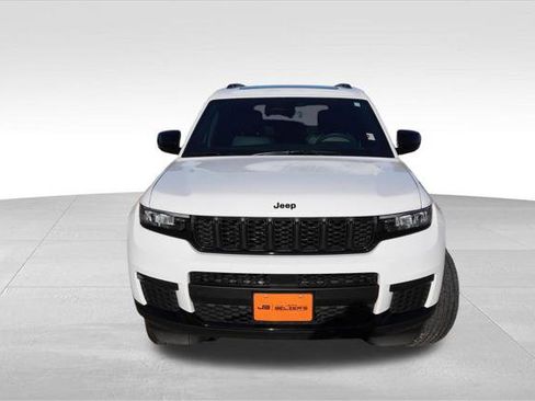 Certified 2023 Jeep Grand Cherokee L Laredo AWD/4WD image 12