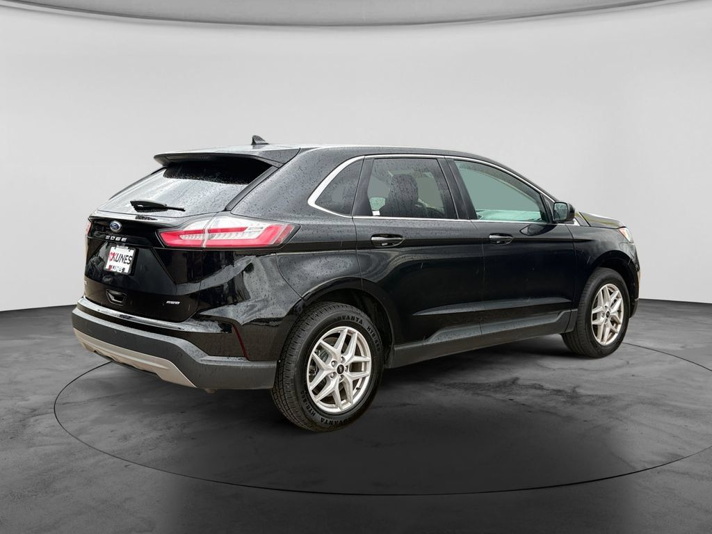 Used 2024 Ford Edge SEL AWD/4WD image 10