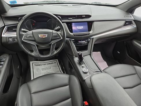 Certified 2023 Cadillac XT5 Luxury w/ LPO, Floor Liner Package AWD/4WD image 16