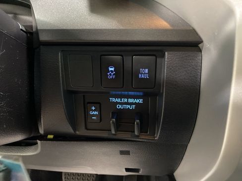 Used 2019 Toyota Tundra SR5 w/ TRD Sport Package AWD/4WD image 18