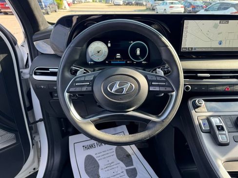Used 2023 Hyundai Palisade Calligraphy image 12