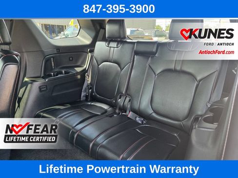 Used 2025 Honda Pilot TrailSport image 21