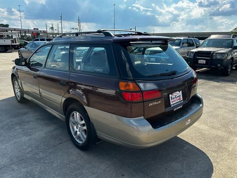 Used 2001 Subaru Outback Wagon AWD/4WD image 4