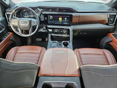Used 2024 GMC Sierra 2500 Denali Ultimate AWD/4WD image 20