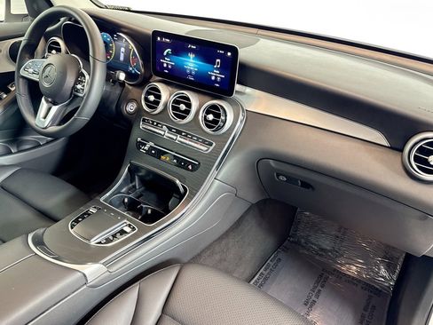 Certified 2022 Mercedes-Benz GLC 300 GLC 300 4MATIC SUV image 28