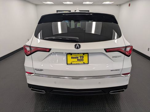 Used 2023 Acura MDX SH-AWD w/ Technology Package image 5
