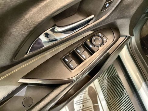 Used 2024 Chevrolet Trax ACTIV w/ Driver Confidence Package image 21