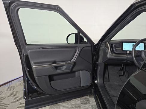 Used 2025 Rivian R1S Adventure AWD/4WD image 16