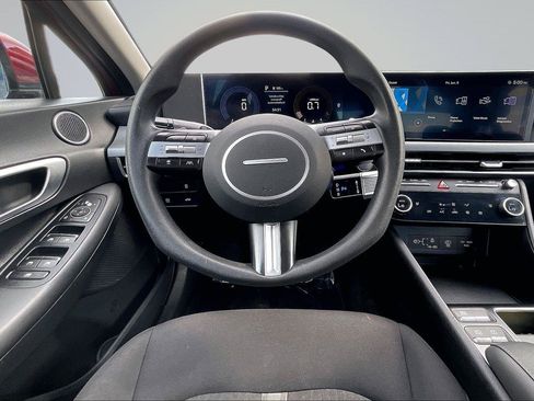Used 2025 Hyundai Sonata SEL FWD image 6
