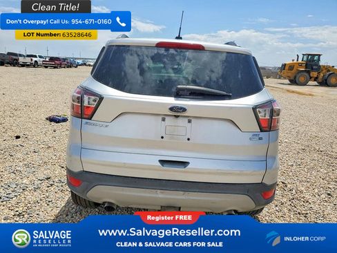 Used 2017 Ford Escape SE w/ Equipment Group 201A AWD/4WD image 8