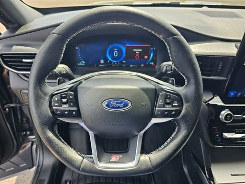 Used 2022 Ford Explorer ST w/ Equipment Group 401A AWD/4WD image 16