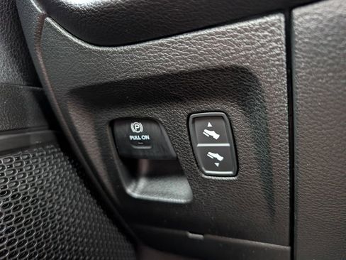 New 2026 RAM 1500 4x4 Crew Cab image 36