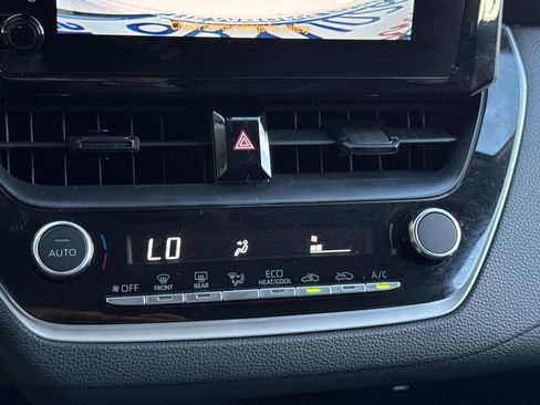 Used 2024 Toyota Corolla LE image 19