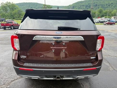 Used 2020 Ford Explorer XLT w/ Equipment Group 202A AWD/4WD image 4
