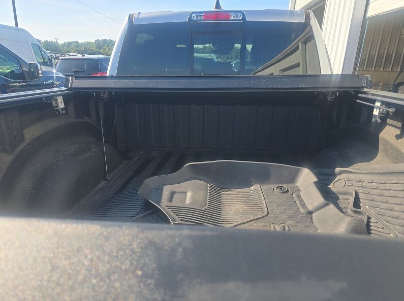 Used 2023 RAM 1500 Laramie AWD/4WD image 7
