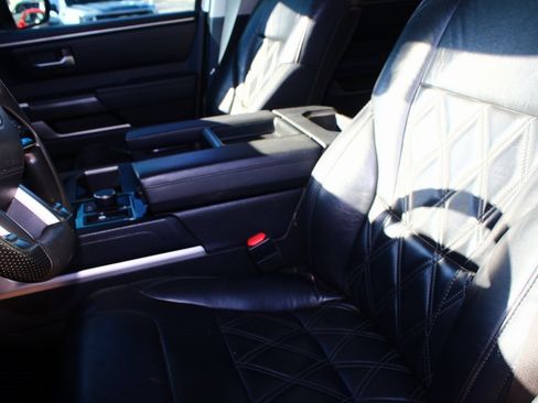 Used 2022 Toyota Tundra SR5 w/ SR5 Convenience Package image 3