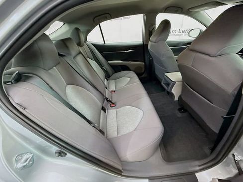 Used 2022 Toyota Camry LE image 24