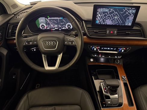 Used 2021 Audi Q5 2.0T Premium Plus w/ Premium Plus Package AWD/4WD image 30