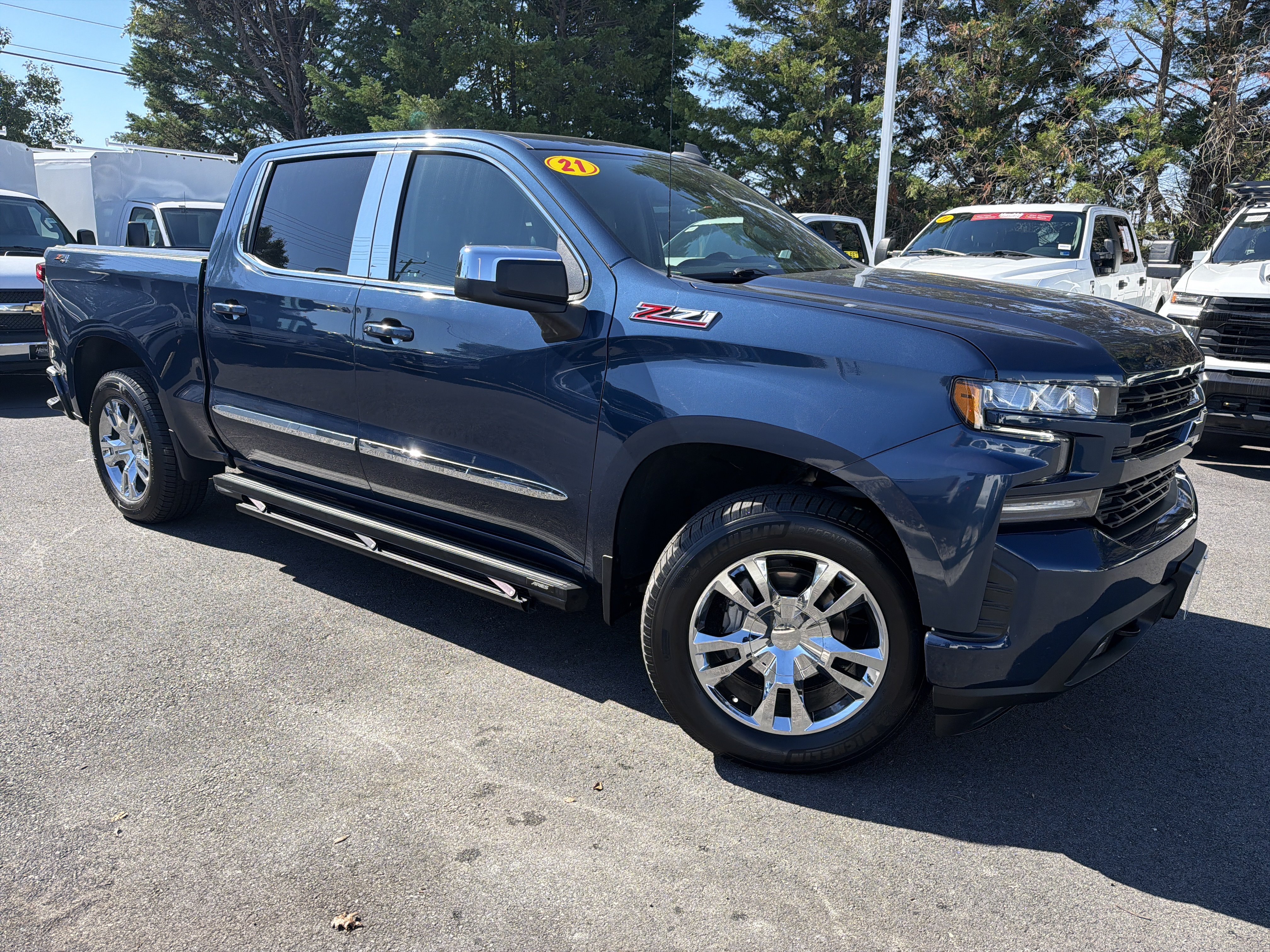 Used 2021 Chevrolet Silverado 1500 RST w/ All Star Edition Plus AWD/4WD image 2
