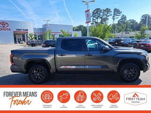 Used 2025 Toyota Tundra Platinum AWD/4WD image 6