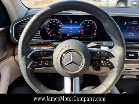 Certified 2026 Mercedes-Benz GLS 450 4MATIC image 20
