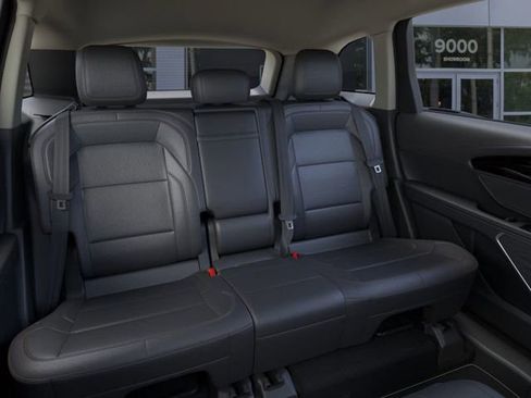 New 2026 Lincoln Nautilus Premier image 11