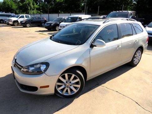 Used 2011 Volkswagen Jetta TDI image 1