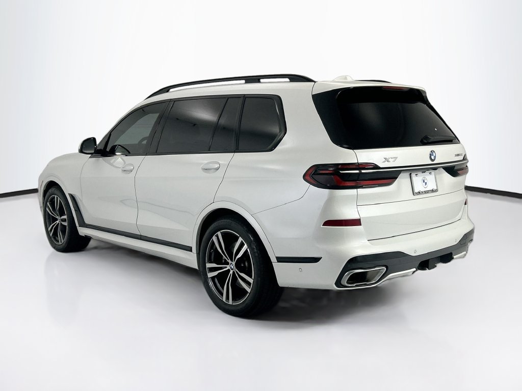 Certified 2025 BMW X7 xDrive40i w/ M Sport Package AWD/4WD image 7