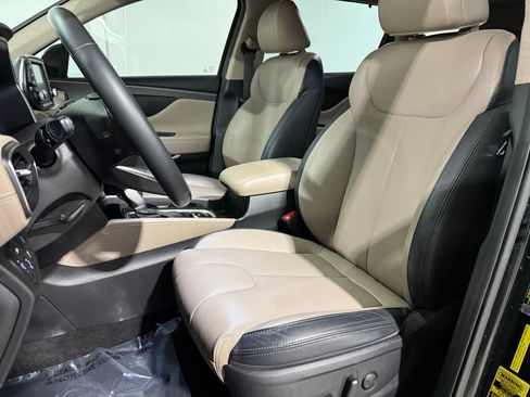 Used 2020 Hyundai Santa Fe SEL w/ Convenience + Premium Package image 5