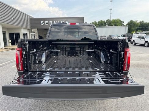 New 2025 Ford F150 Lariat w/ Equipment Group 501A Mid image 10