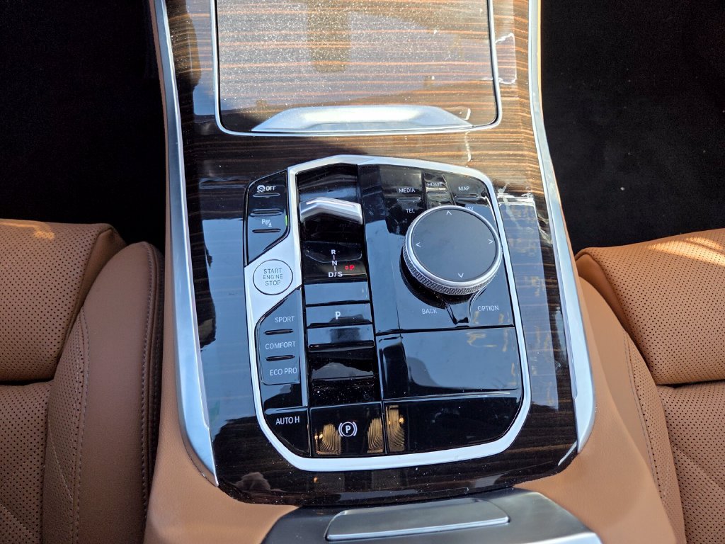 Certified 2025 BMW X5 sDrive40i w/ Climate Comfort Package RWD image 23
